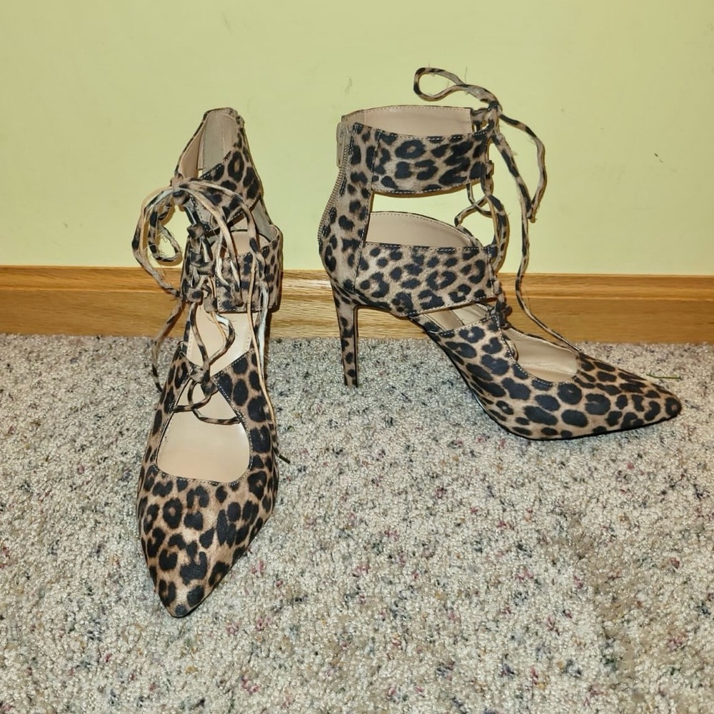 Express Heels Size 8 Leopard Animal Print Cheetah Lace Up Pointed Toe Pumps